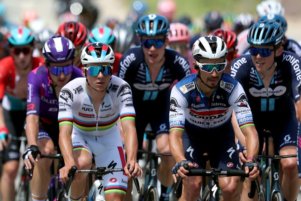 Race images from the 2023 ediition of Cl&aacute;sica san Sebasti&aacute;n