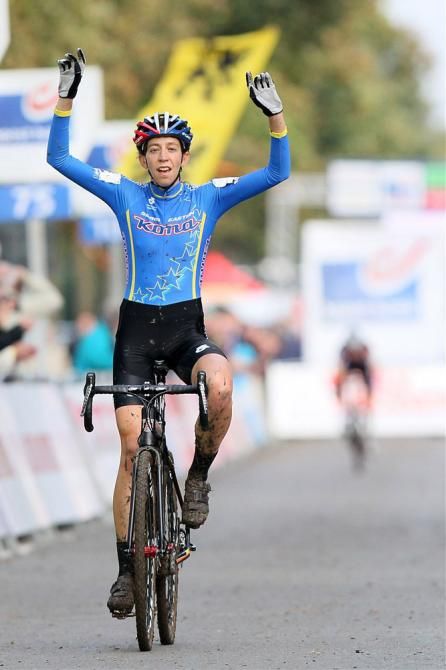 Helen Wyman (Kona) celebrates victory in the 2013 Koppenbergcross