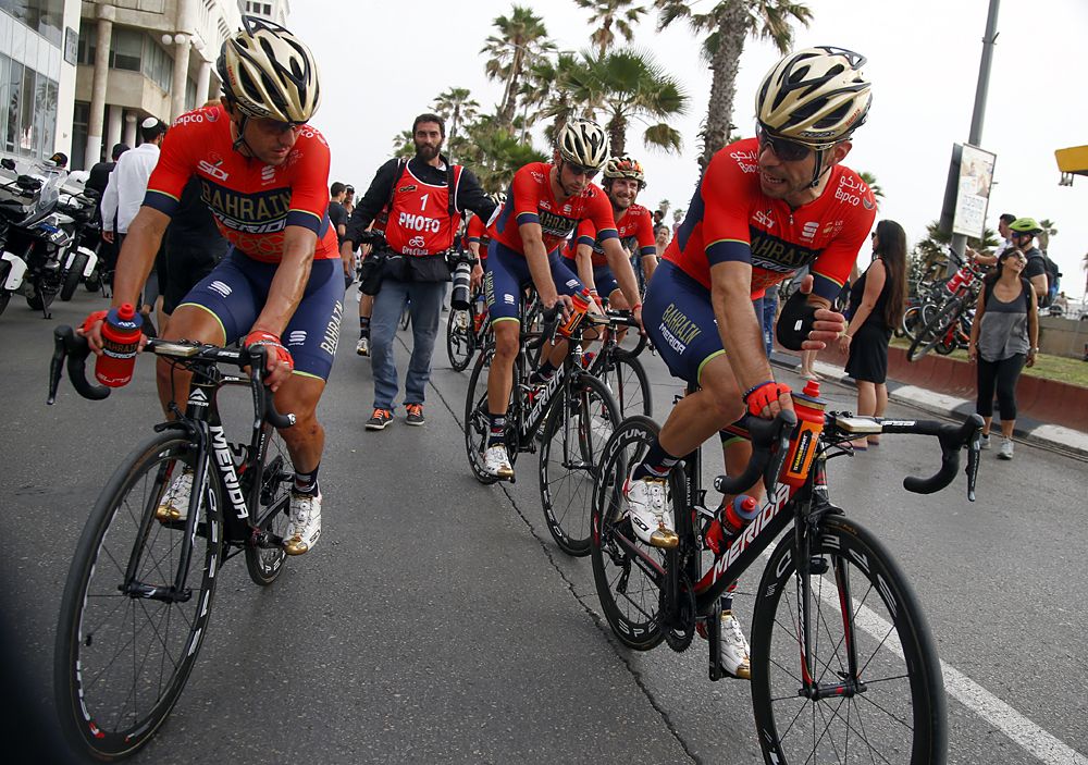 Giovanni Visconti and Domenico Pozzovivo (Bahrain-Merida) at the Giro d'Italia