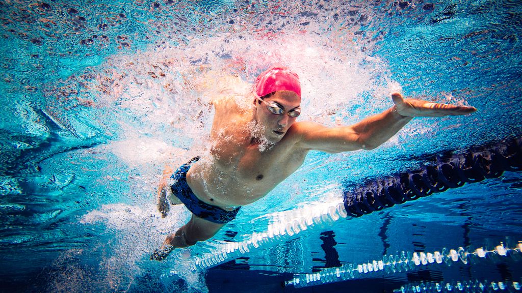 Does swimming build muscle? | Live Science