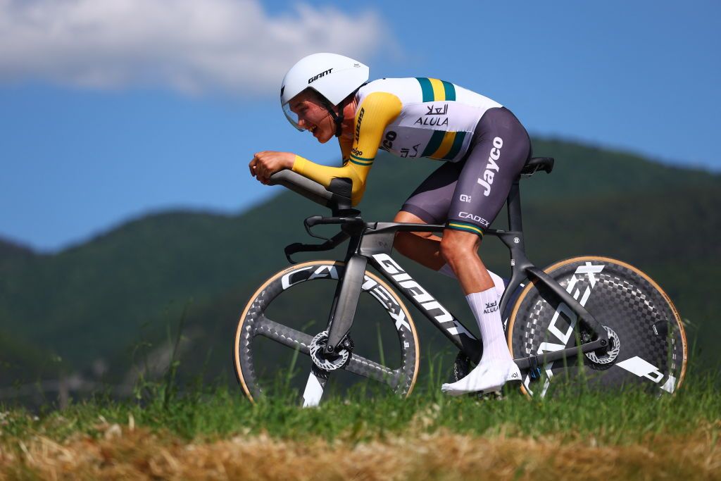 Team Jayco-AlUla's Australian rider Lucas Plapp competes during the 7th stage of the 107th Giro d'Italia cycling race, an individual time trial between Foligno and Perugia, on May 10, 2024 in Foligno. (Photo by Luca Bettini / AFP)