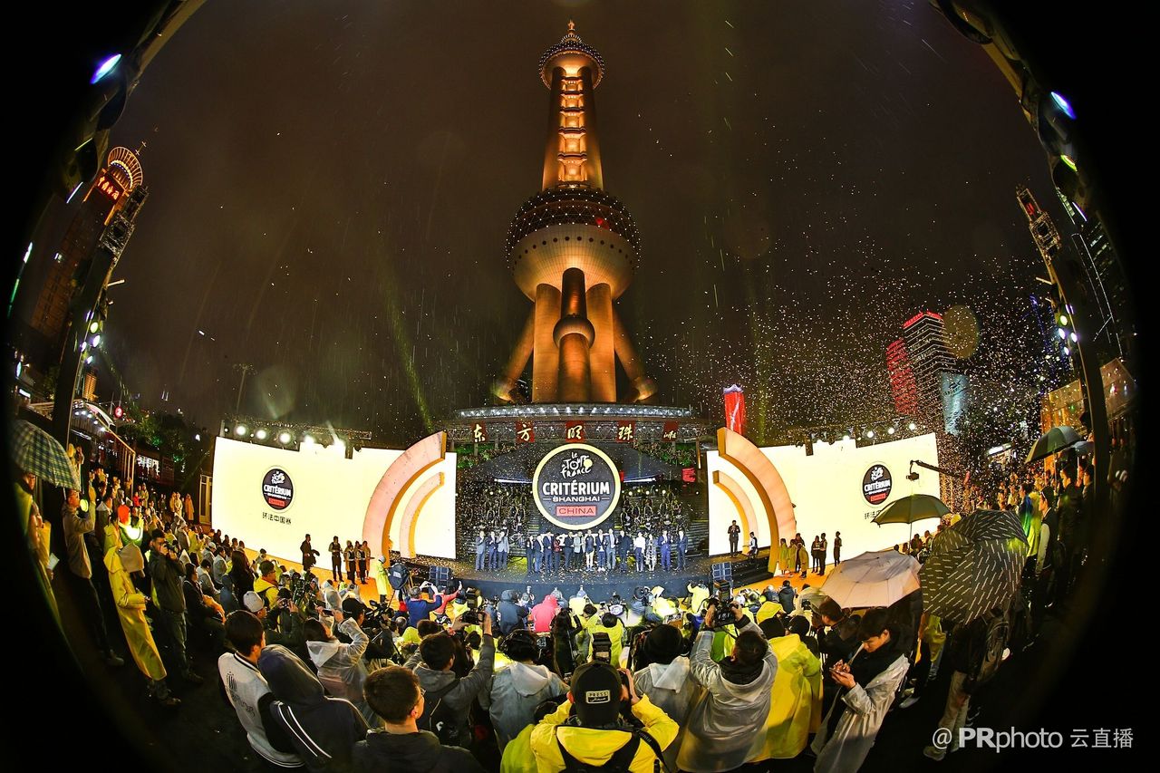 The Tour de France criterium will be held near the famous bund water front