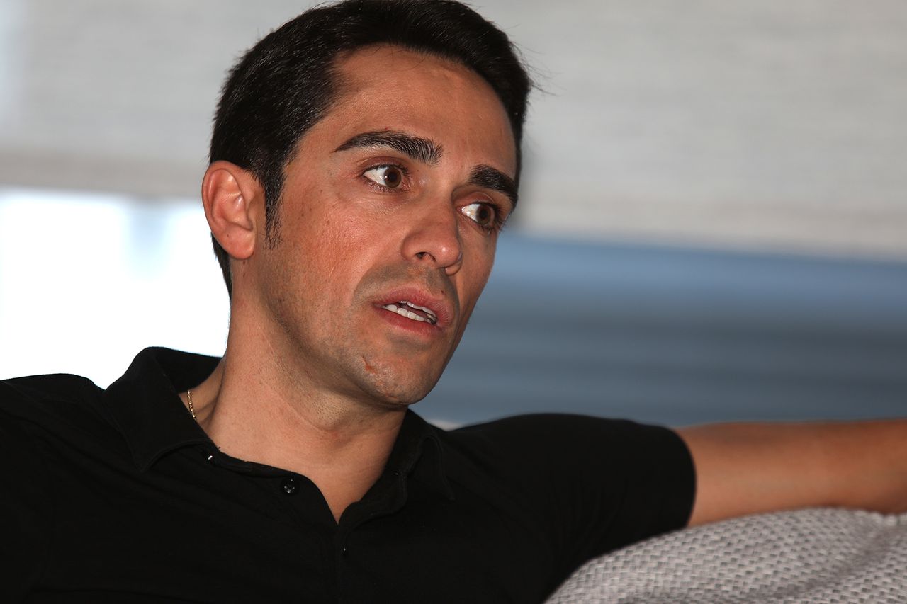 Alberto Contador in discussion with Cyclingnews