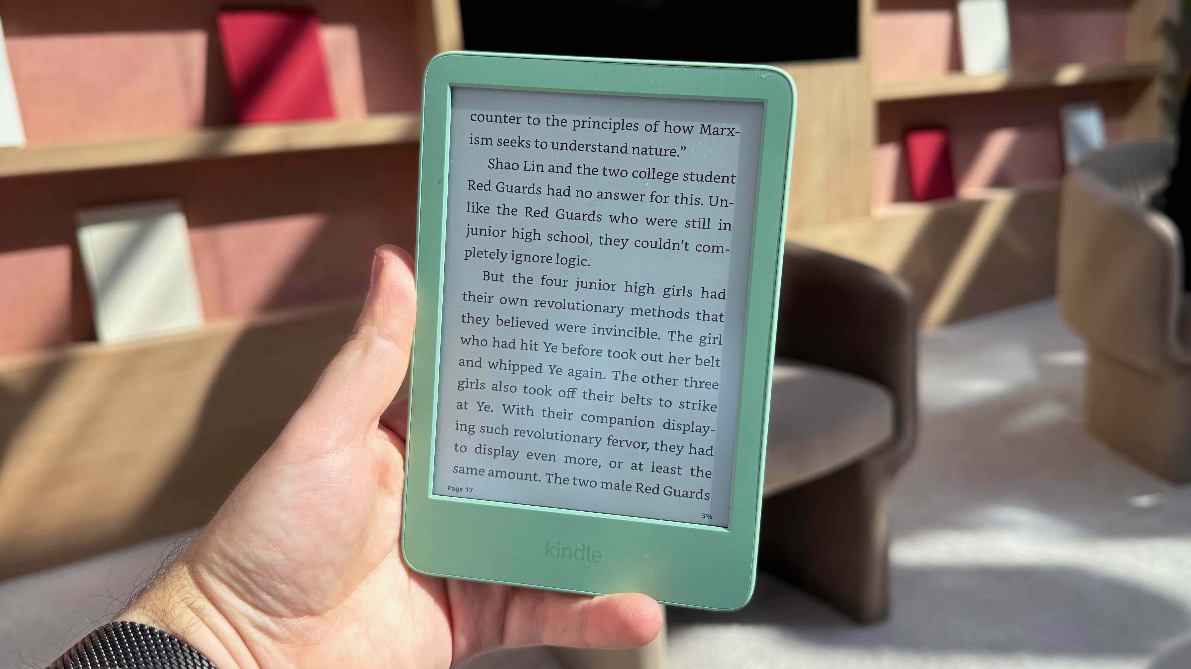 The new Amazon Kindle (2024) in Matcha.