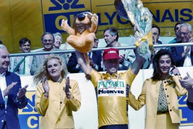 Steve Bauer in yellow after Stage 2 of the 1990 Tour de France