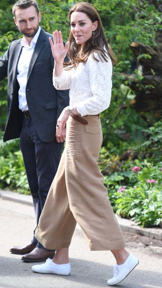 Princess of Wales waves at the Chelsea Flower Show 2019