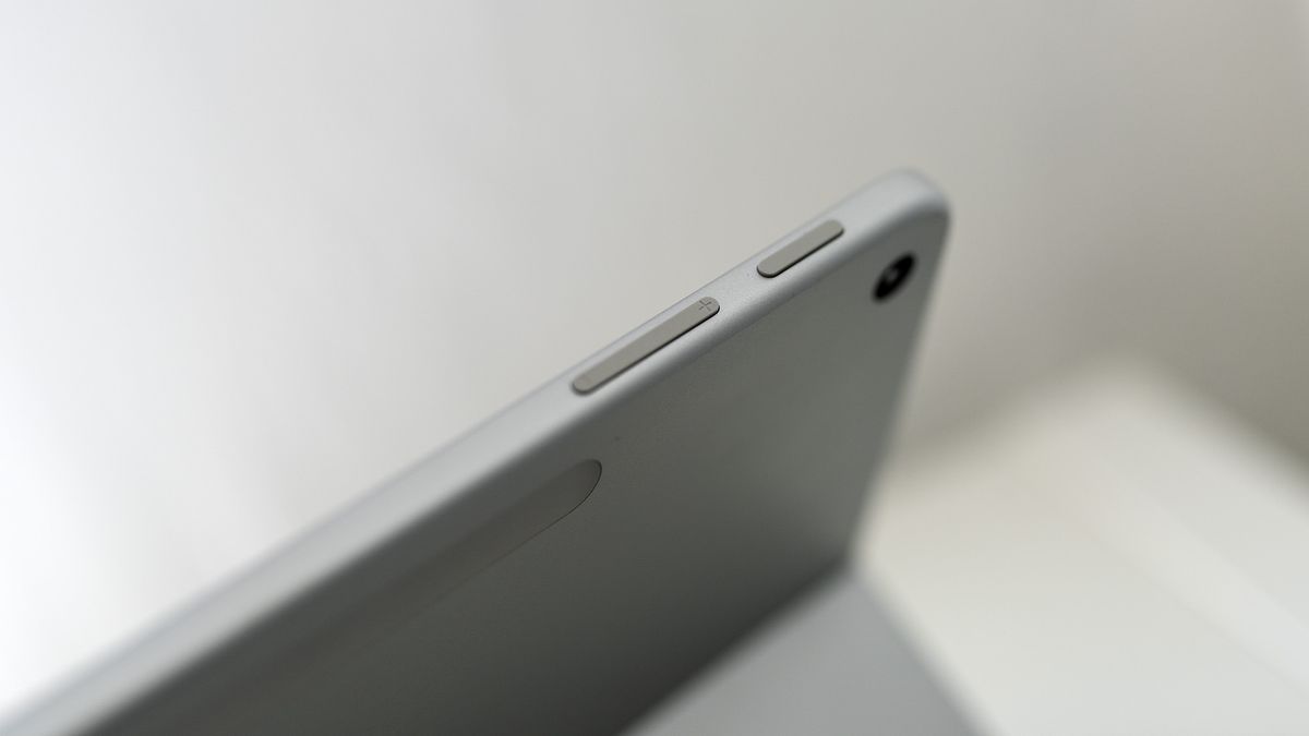 Microsoft Surface Pro 12 (2025)