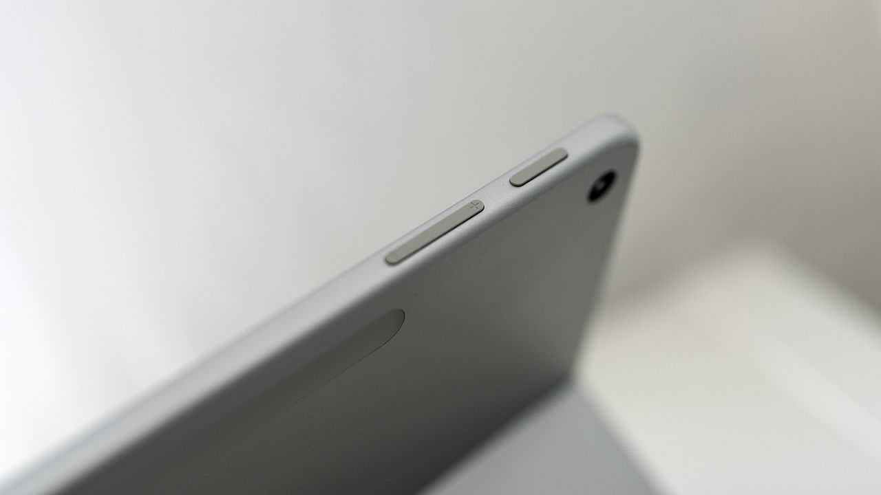 Microsoft Surface Pro 12 (2025)