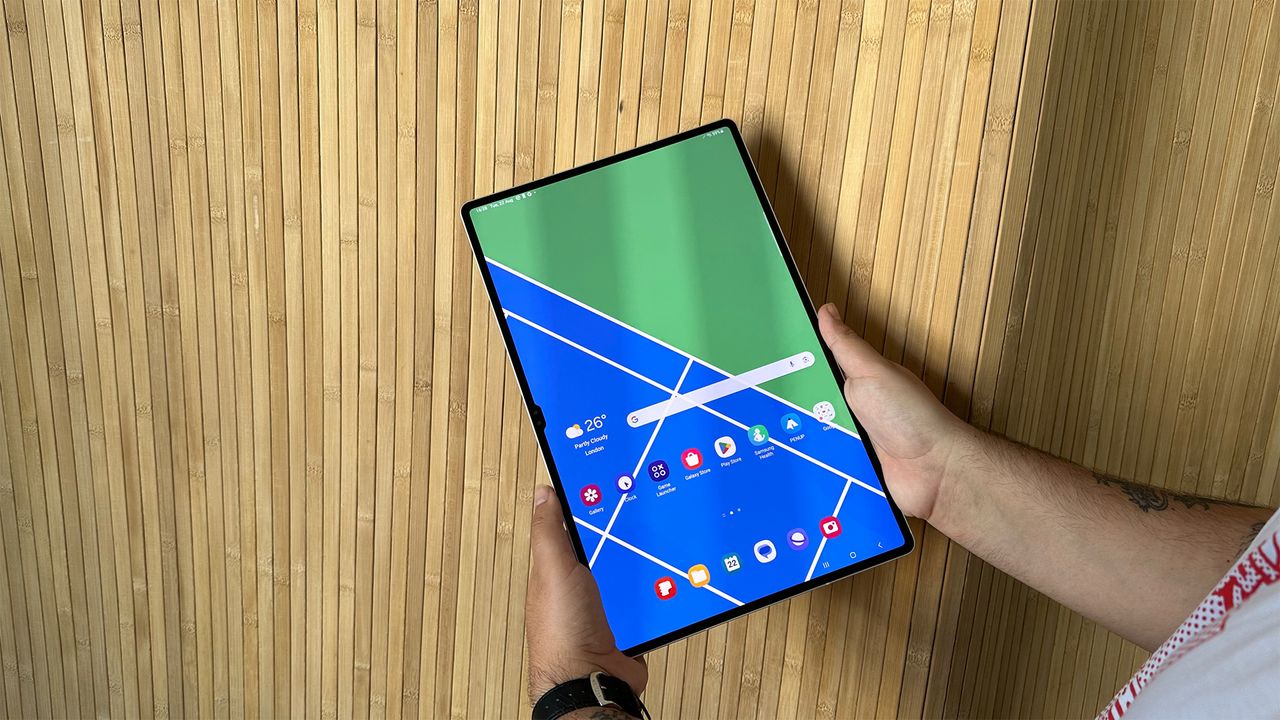 Tablet: Samsung Galaxy Tab S9 Ultra
