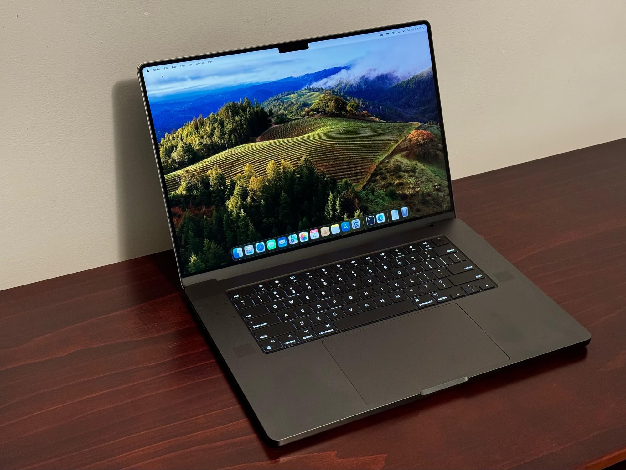 16-inch MacBook Pro: Apple M3 Max chip with 14‑core CPU and 30