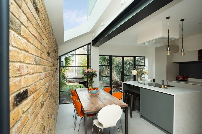 Extension cost calculator: Kitchen extension by Plus Rooms