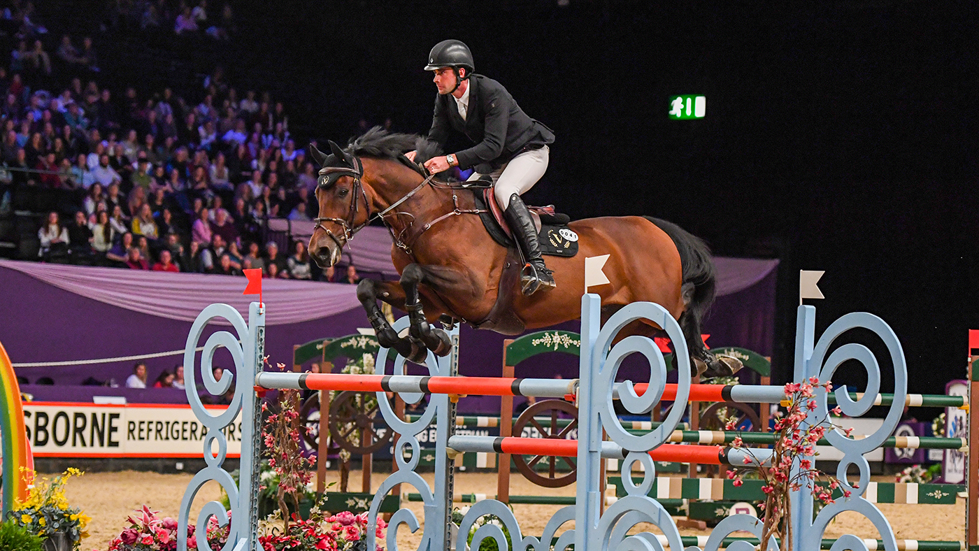 David-SIMPSON_GENTLEMEN-VH-VELDHOF_HOYS_PN19_158097.jpg