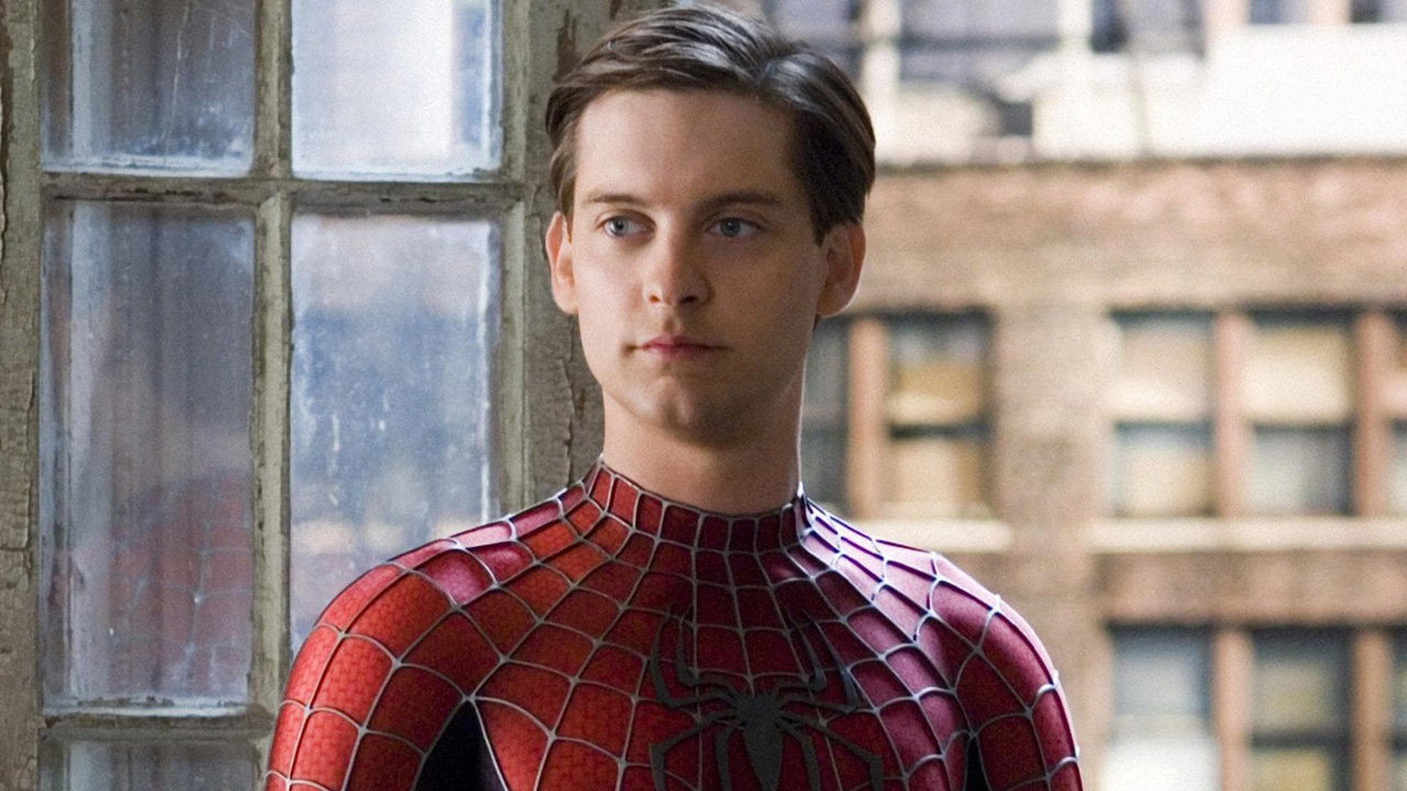 Tangkapan layar Peter Parker dari Tobey Maguire di film Spider-Man tahun 2004