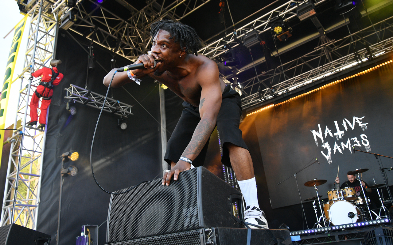 Native James screaming on stage