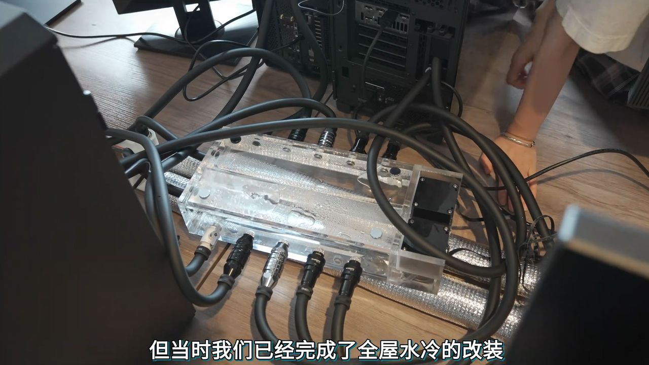 PC cooled by 12,000 BTU air conditioner