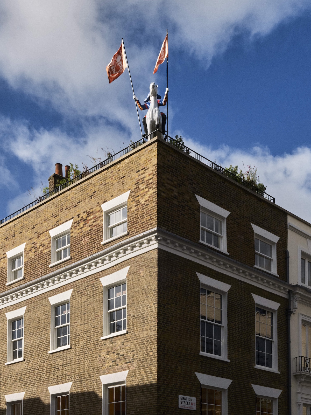 Herm&amp;egrave;s London Maison store interiors