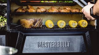 Masterbuilt Gravity Series 560 grill and smoker