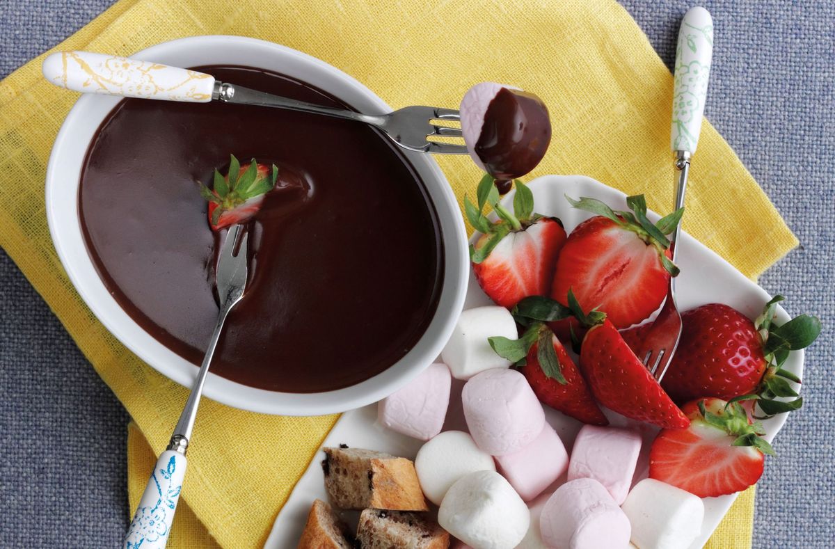 Try this divine chocolate fondue for a divine dessert on Valentine's Day