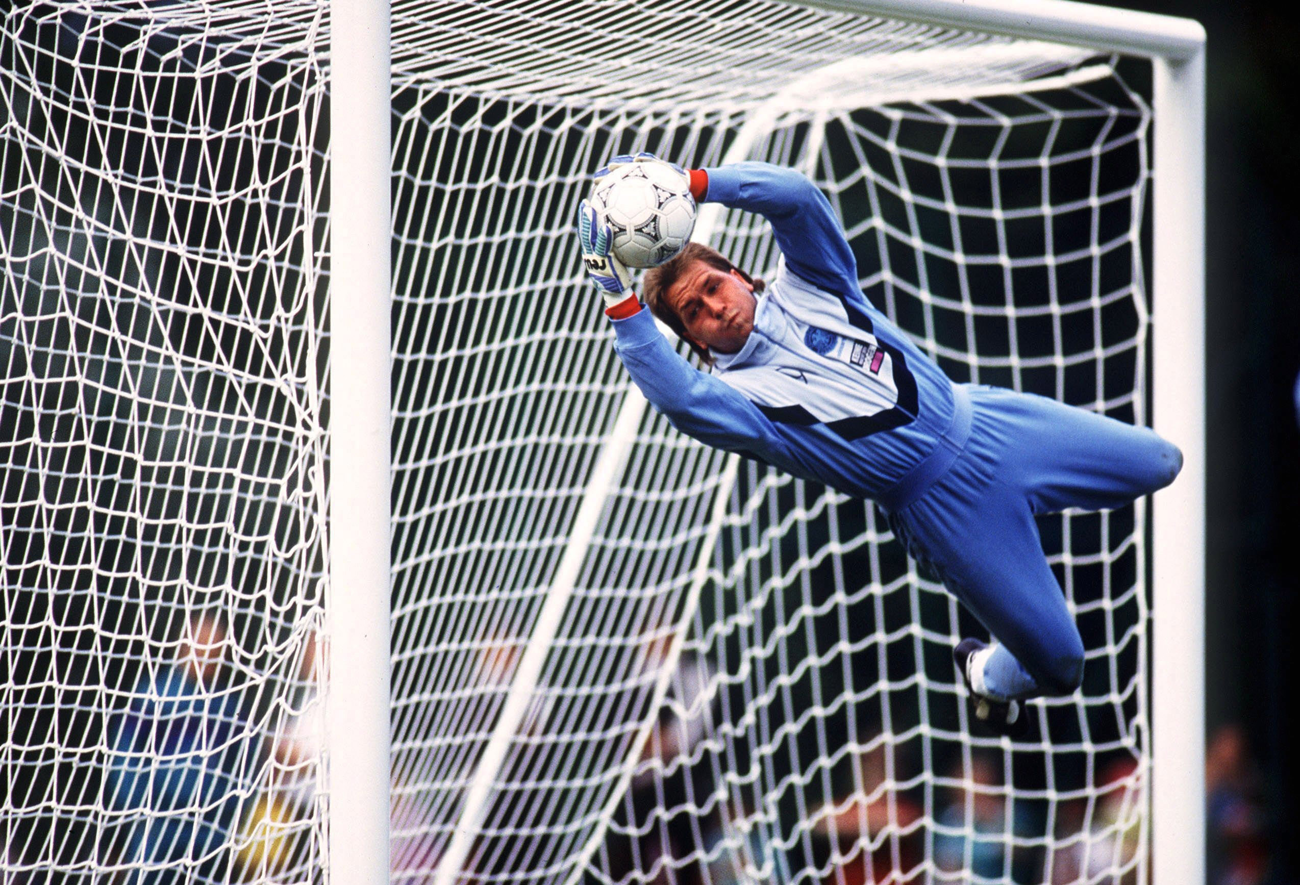 Andreas Kopke in training with West Germany in 1990.