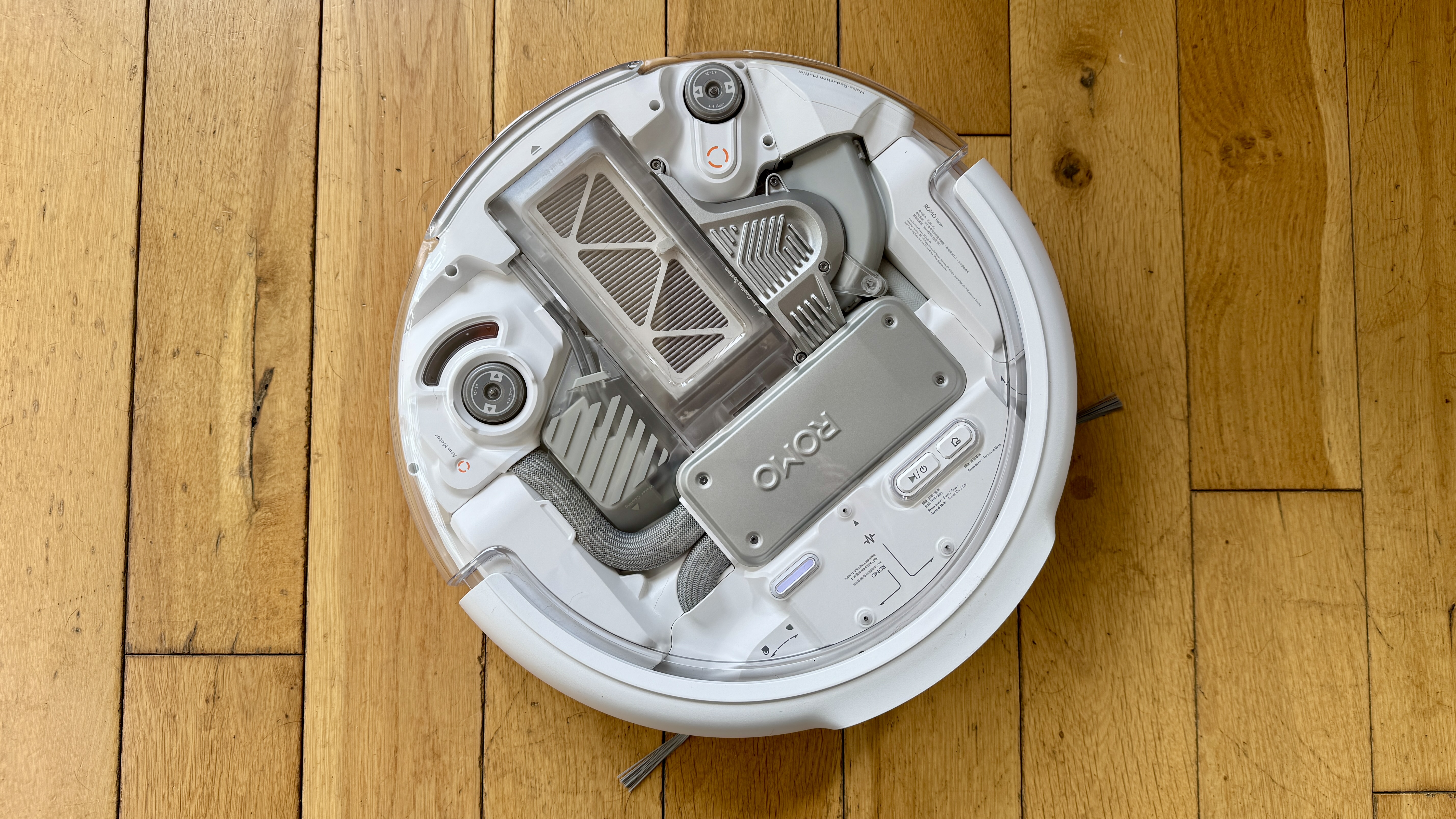 DJI Romo P robot vacuum seen from above