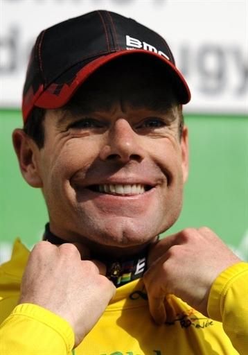 Cadel Evans (BMC) is happy in yellow
