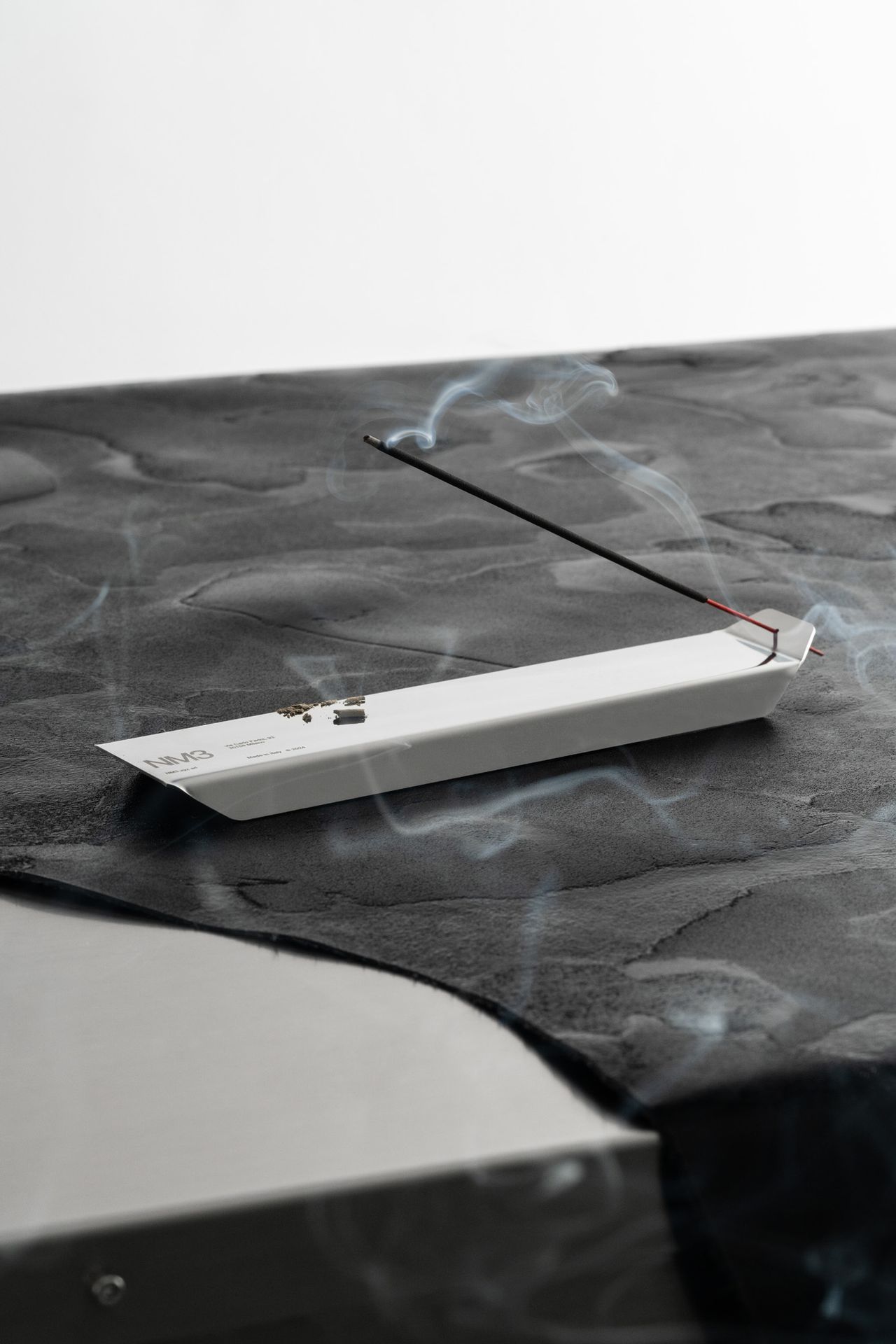 NM3 incense holder