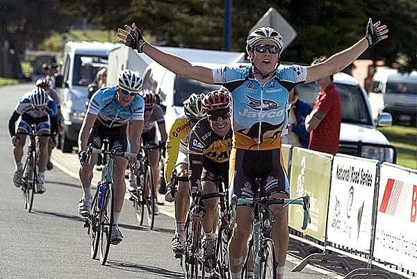 Rohan Dennis (Jayco/AIS) takes out stage seven from Ulverstone to Penguin ahead of Bernard Sulzberger (Fly V Australia) and Peter McDonald (Drapac Porsche).