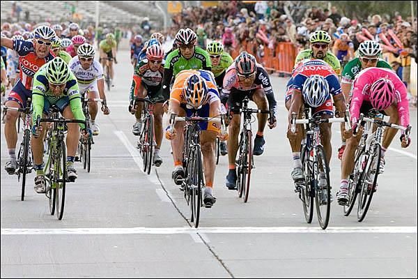 Ivan Dominguez outsprinted Graeme Brown and Gerald Ciolek to win the final stage of the 2007 Amgen Tour of California.