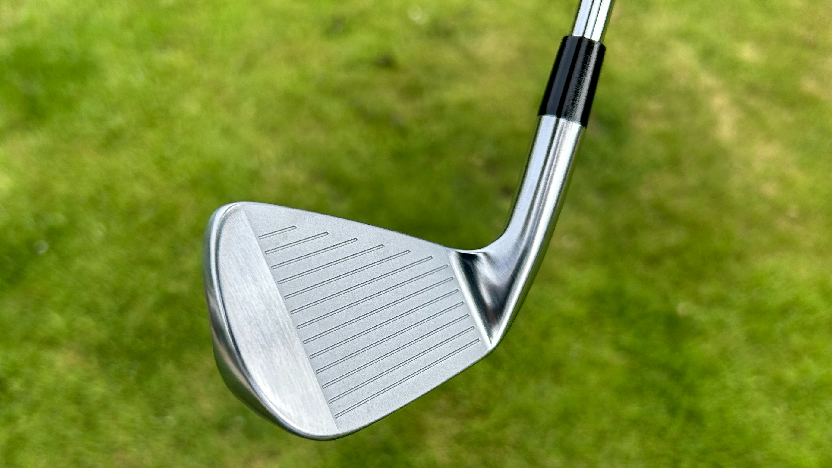 Photo of the New Level Golf 702 CB Irons