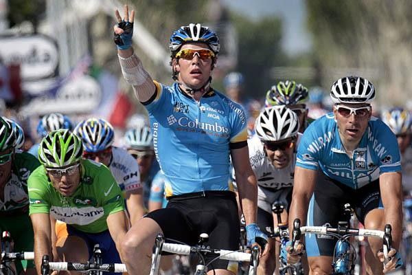 Cav beat green jersey Freire once again