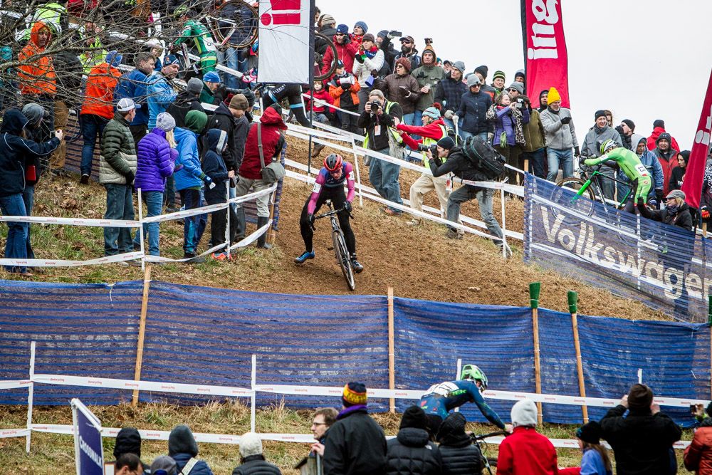Jeremy Powers (Aspire Racing) takes the slick turn off the descent