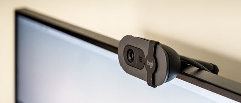 Logitech Brio 100 webcam