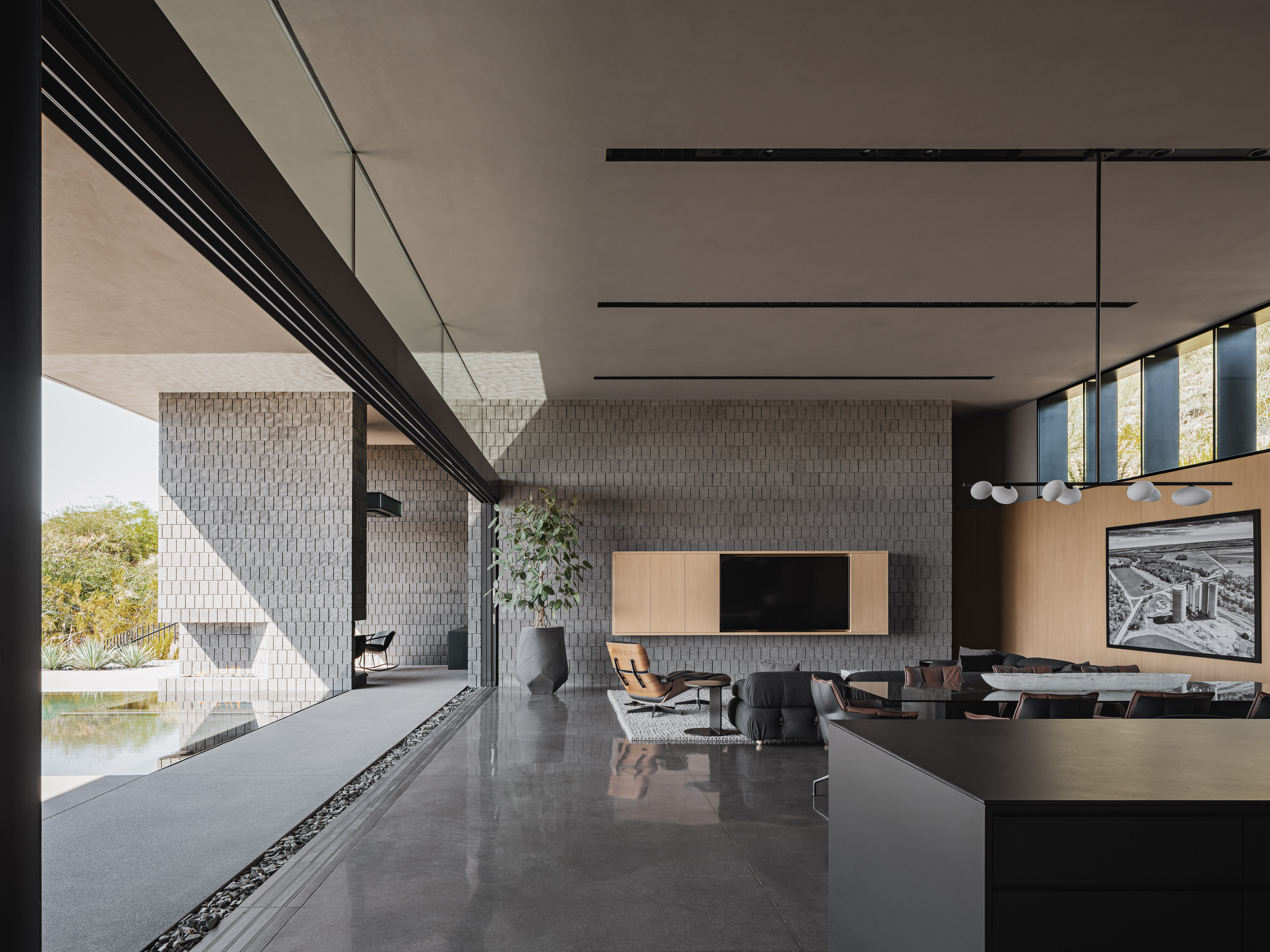Arizona home Shifted Horizon by A-I-R, block built minimalist home, textured and monolithic looking in desert environment