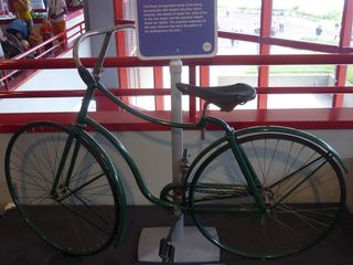 Carnegie_Science_Center_1886_Rover_Safety_Bicycle