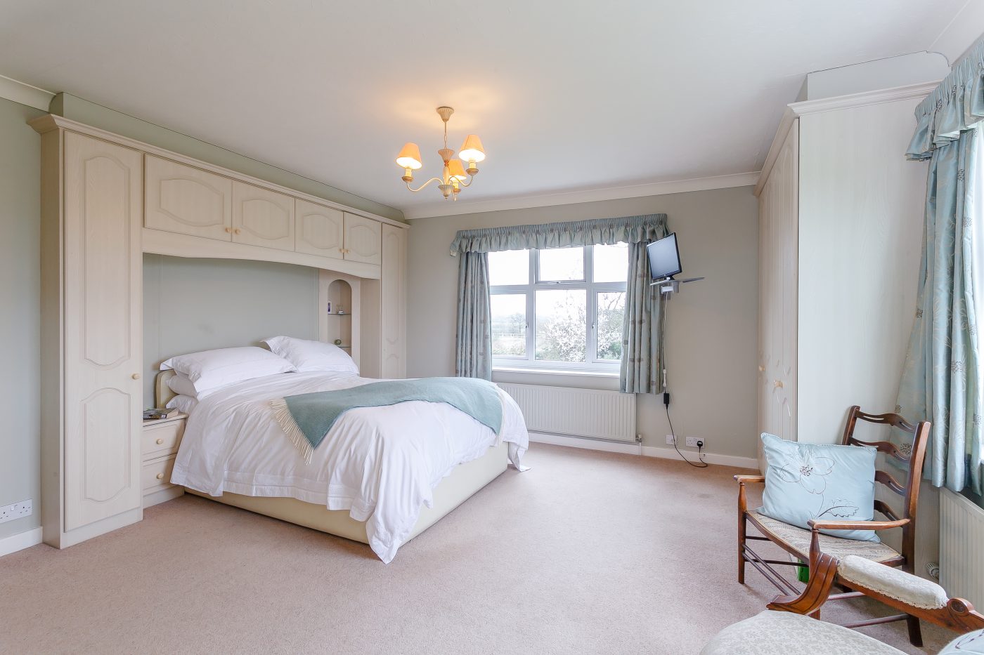 8376695-interior20-e1564673649138.jpg