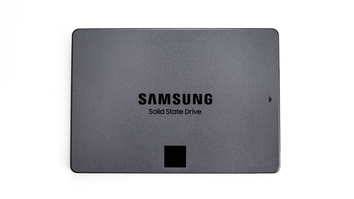 Samsung 870 QVO SATA SSD Review: Taking baby steps with QLC