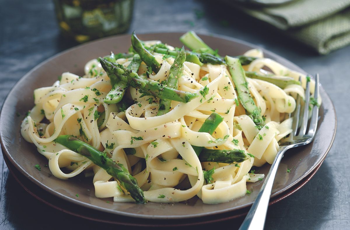 Liven up your tasty carbonara recipe with this asparagus twist