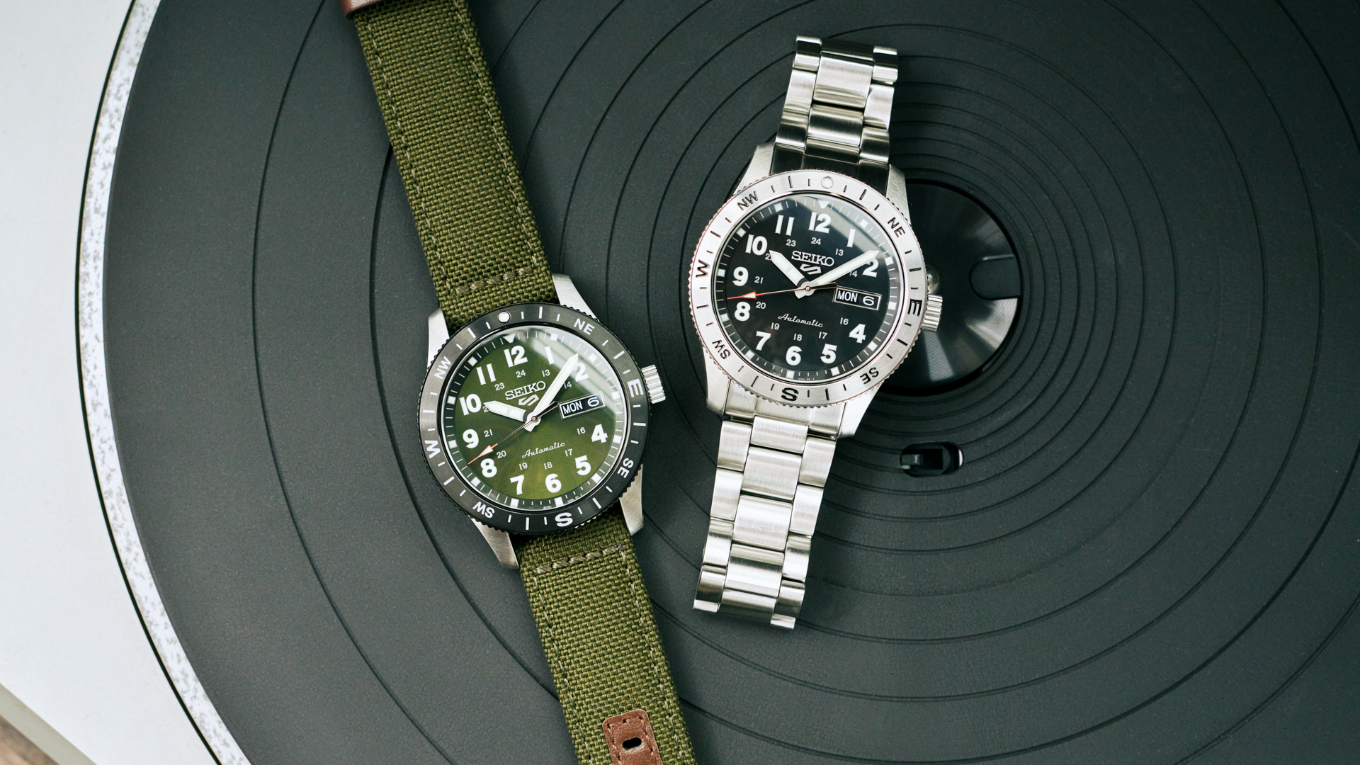Seiko 5 Sports Field