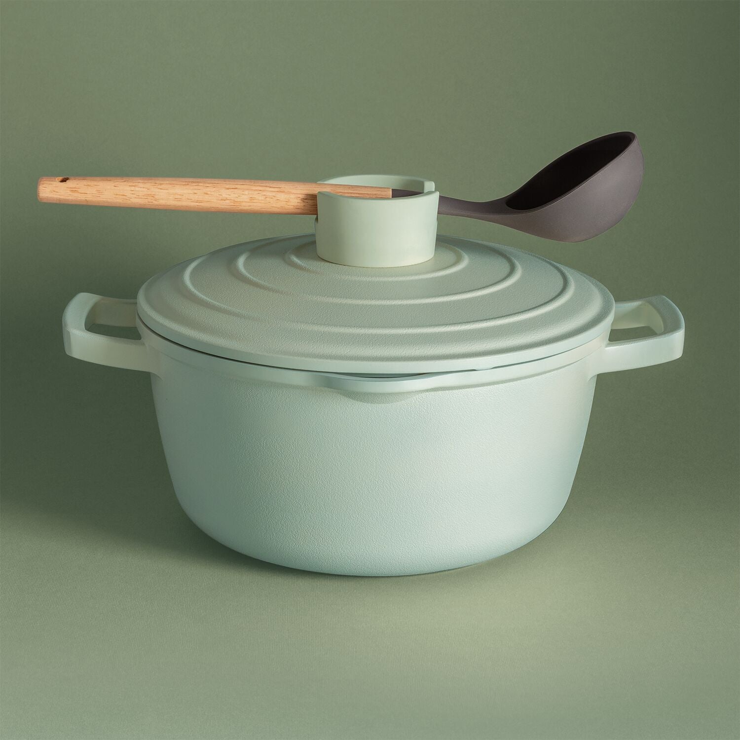 Lakeland Only Pot 24cm &amp;ndash; Sage Green