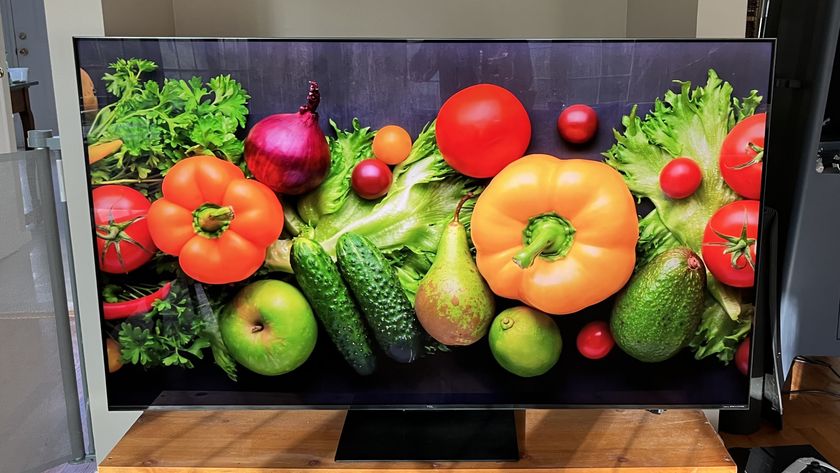 TCL QM7K showing image of vegetables on screen