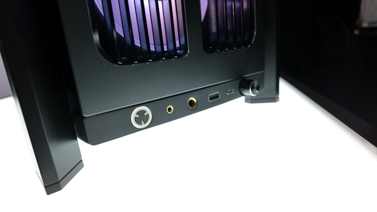 A Corsair Frame 4000D with a DAC at the bottom