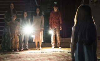 The Haunting of Hill House cast shining a light on a ghost