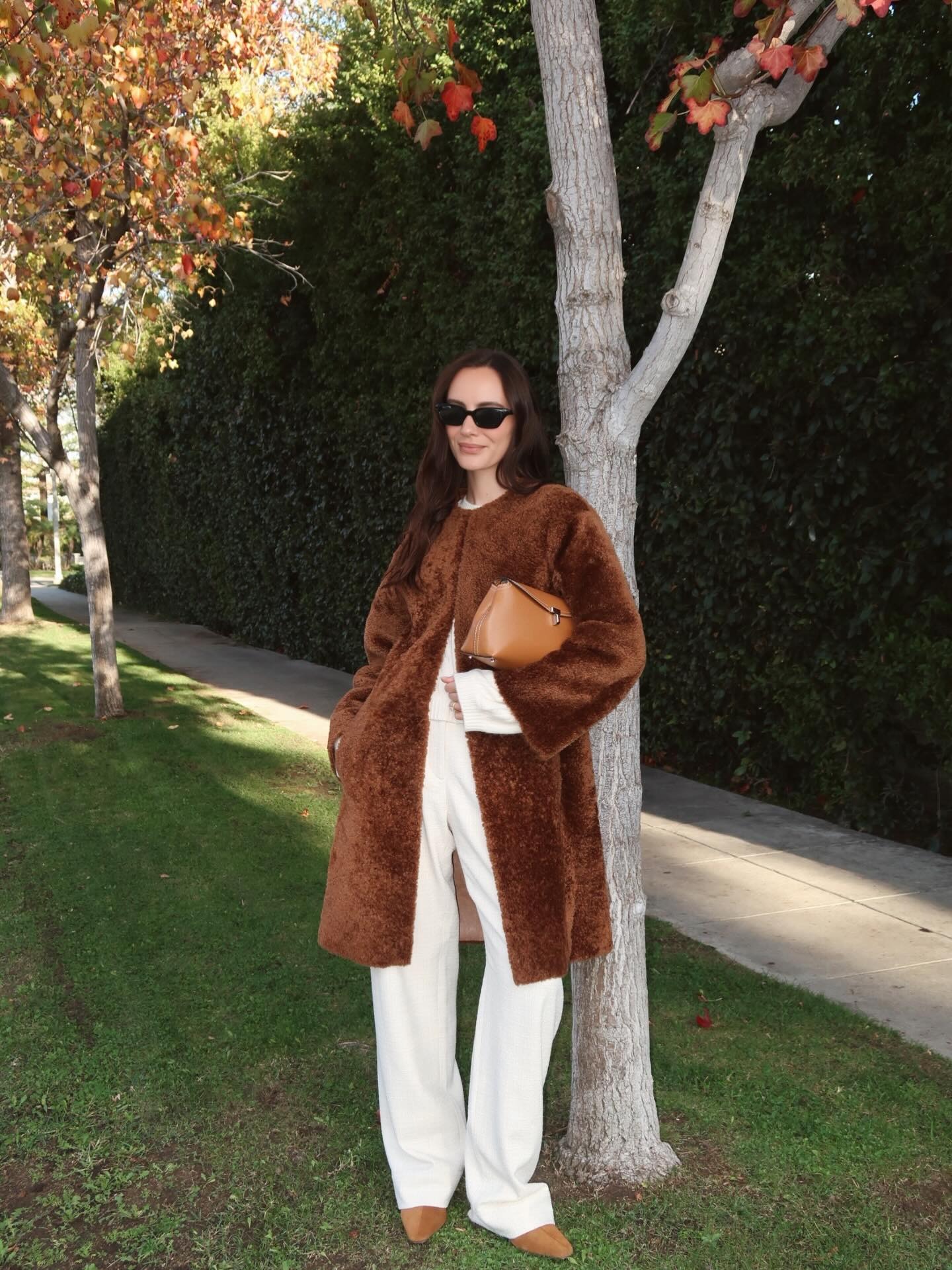 Influencer wearing 2026 cognac color trend