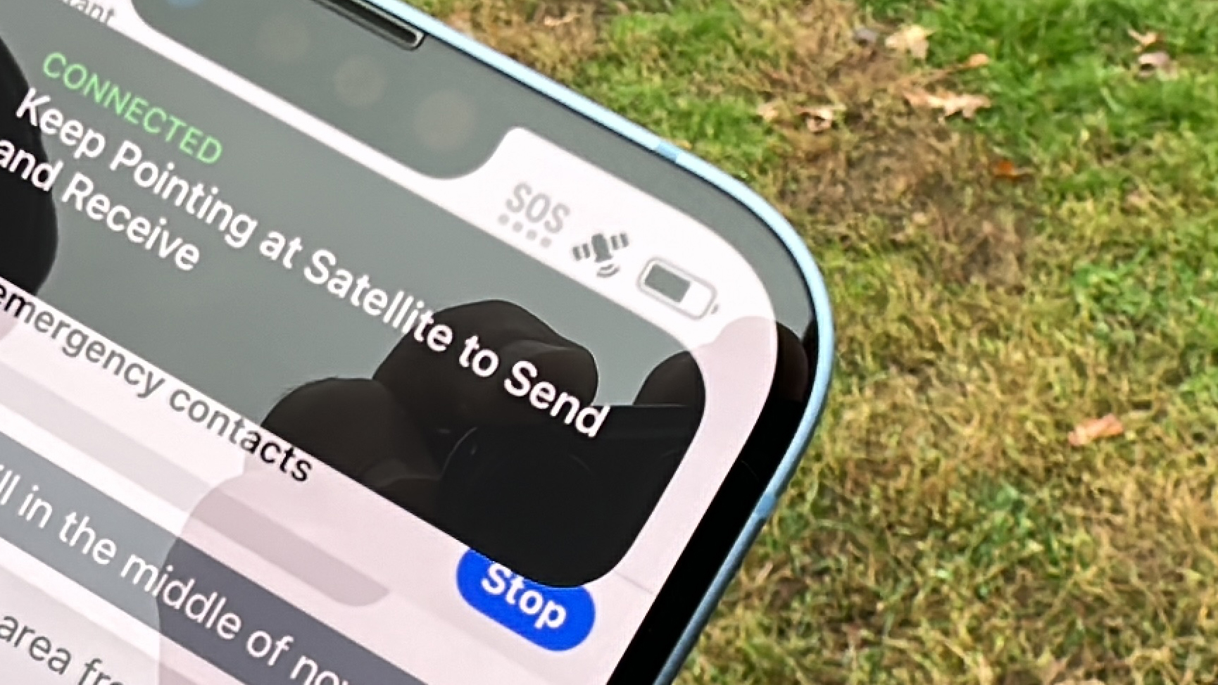 Apple Emergency SOS via Satellite icons