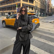 New York influencers wearing minimalist outfits