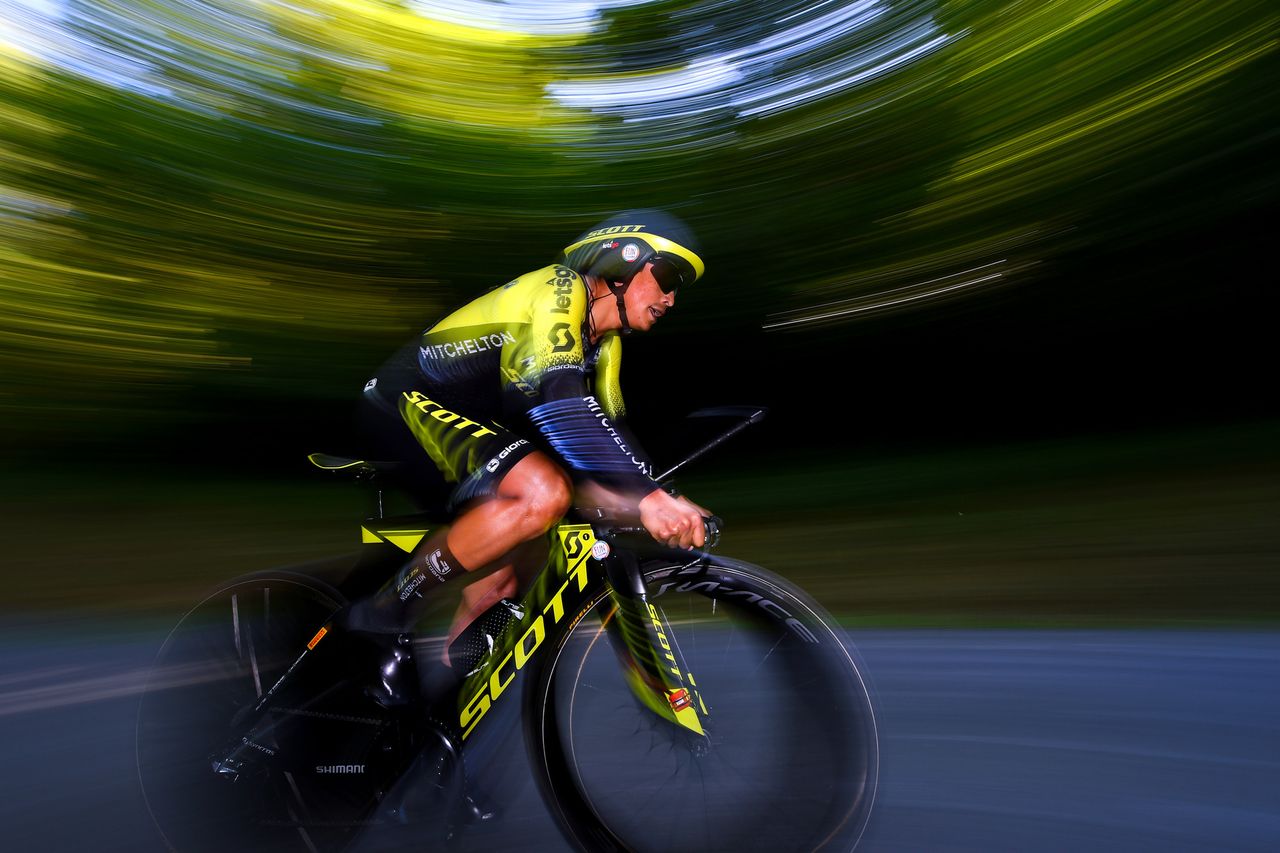 Esteban Chaves in the Vuelta a Espana stage 10 time trial in Pau