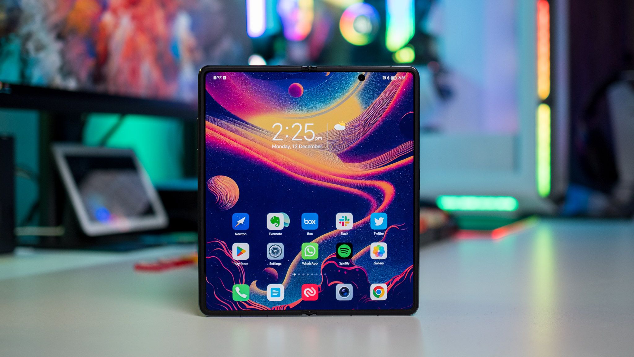 Honor Magic Vs teardown gives us a look at the intriguing hinge