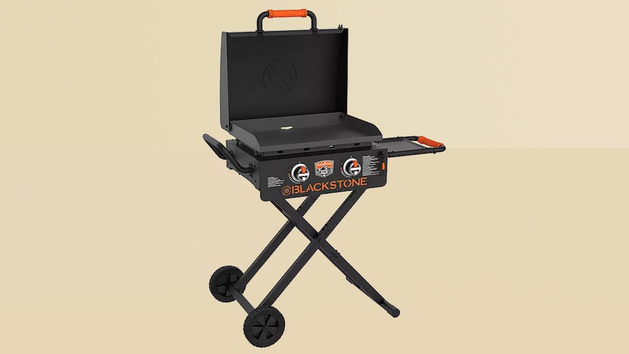Blackstone Omnivore Flex-Fold Cart Griddle with Hood