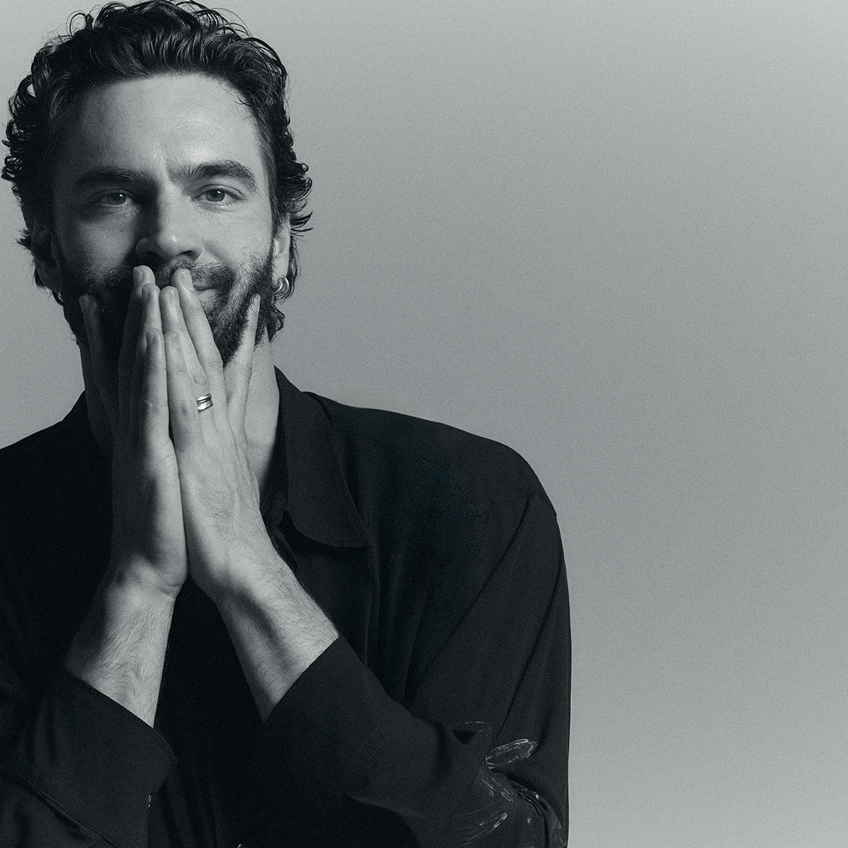 Tom Bateman photographed by Graham Dunn for Who What Wear.