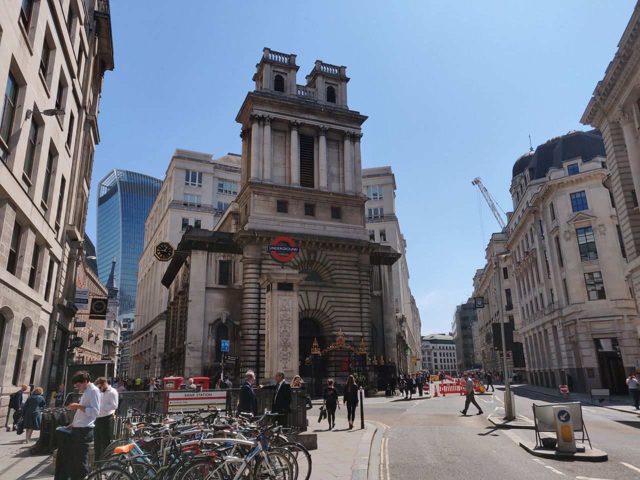 In good light, outdoors the OnePlus 6 camera excels, producing excellent shots